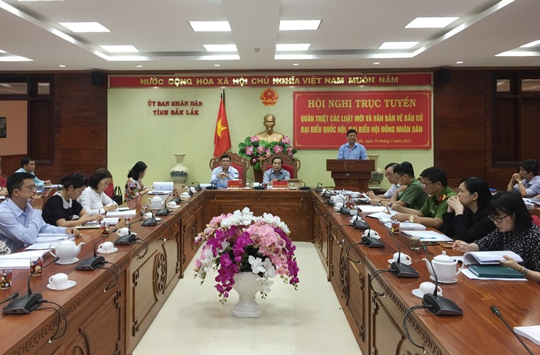 Hội nghị quán triệt một số văn bản liên quan về bầu cử đại biểu Quốc hội và đại biểu Hội đồng nhân dân